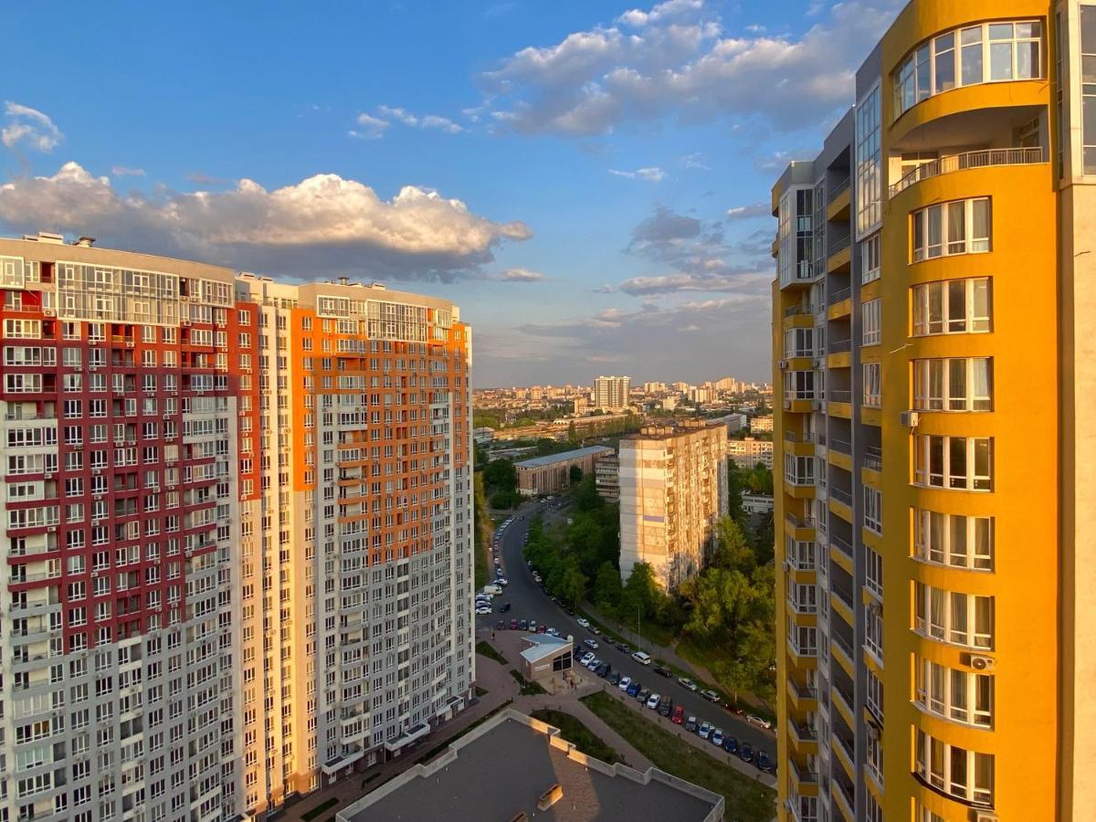 Затишна І Тепла Квартира, Метро Лівобережна, Мвц, Інститут Серця Kiev Exteriör bild